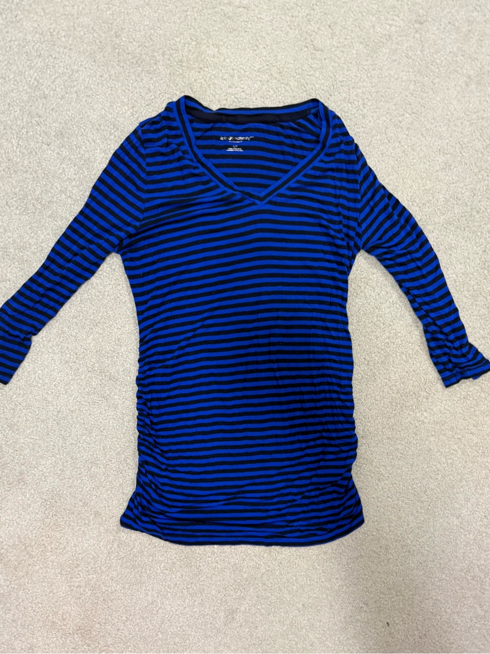 Liz Lange Royal Blue and Black Striped V-Neck Long Sleeve Tee